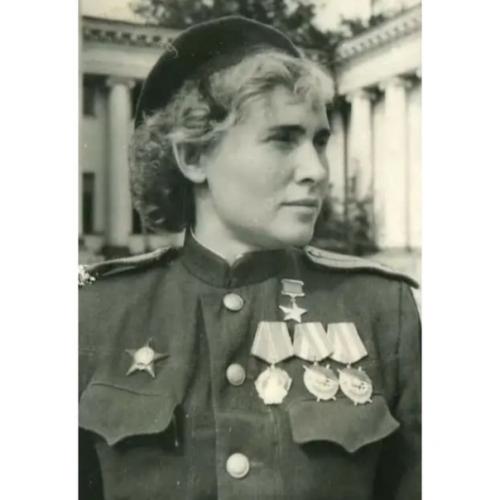 Я бы делала им прически пожизненно и просто так, как дань памяти. 06 Я бы делала им прически пожизненно и просто так, как дань памяти. 06