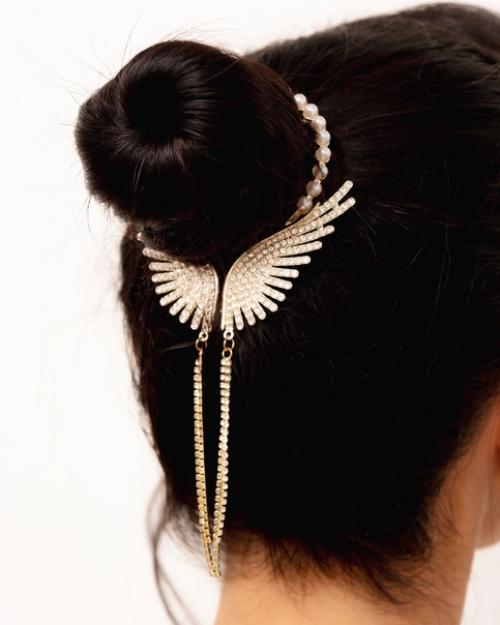 Хотите добавить изюминку в свой повседневный образ и быть на высоте модных тенденций каждый день? 05