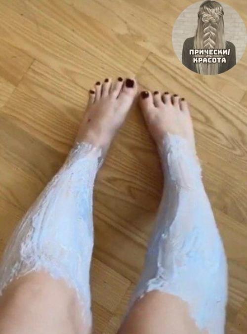 Чтобы волосы на ногах не брить, их можно осветлить. 03