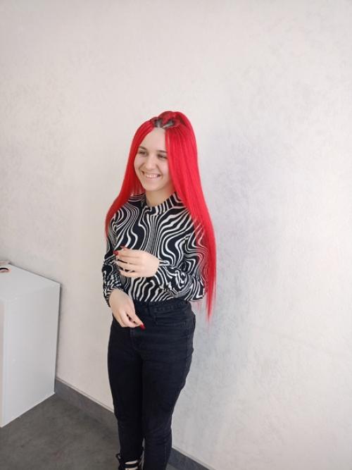 Всем хочется выделяться из толпы обыкновенных людей, особенно если ты уникальна и индивидуальна! 03