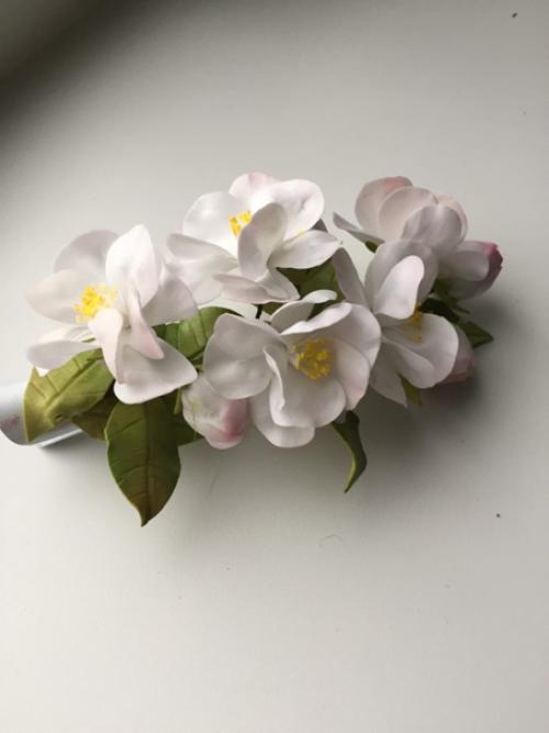 Пора выпускных и свадеб наступила. 06