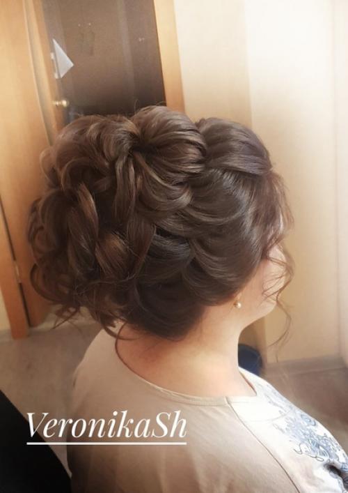 Очень важно, чтобы прическа была красивой на фото не только сзади, но и спереди. 04