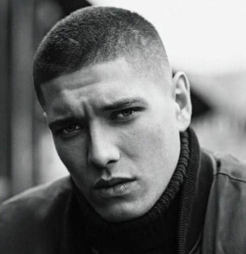 Модные мужские стрижки 2022. 03