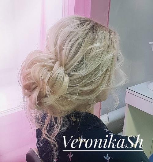 Очень важно, чтобы прическа была красивой на фото не только сзади, но и спереди. 06