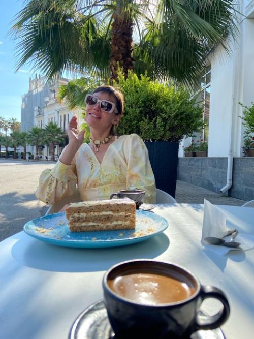 Собираясь на свидание с сухумом смело выбирайте самое красивое платье, подкрепитесь тортом Сухум в ресторане @Vershina. 07