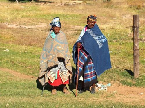 Сегодня в рамках Museumweek мы рассказываем Storiesmw о том как украшают себя женщины к югу от Сахары. 03 Сегодня в рамках Museumweek мы рассказываем Storiesmw о том как украшают себя женщины к югу от Сахары. 03