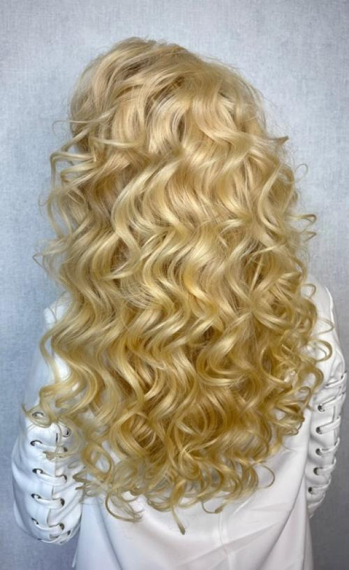 Любую прическу, можно быстро изменить под желаемый запрос. 02