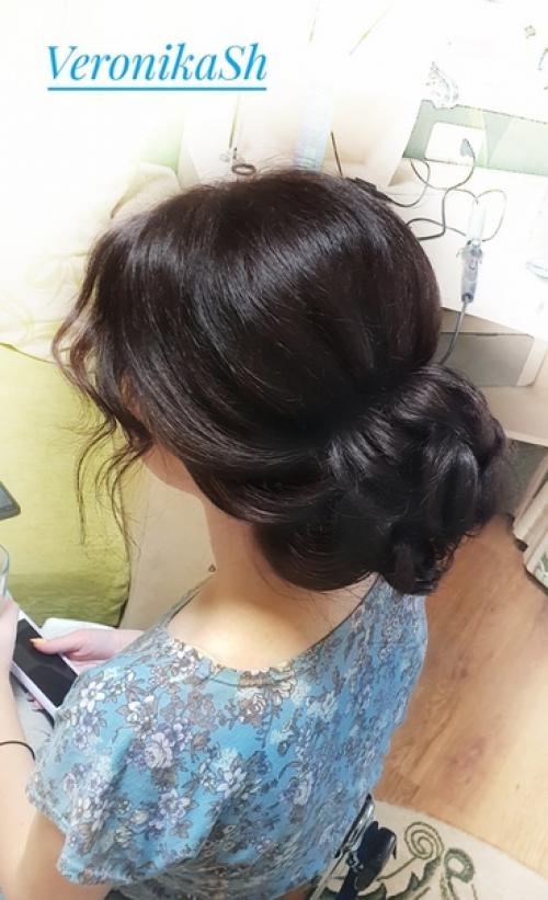 Очень важно, чтобы прическа была красивой на фото не только сзади, но и спереди. 02