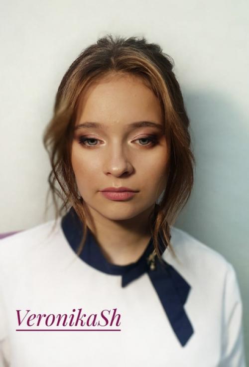 Очень важно, чтобы прическа была красивой на фото не только сзади, но и спереди. 05