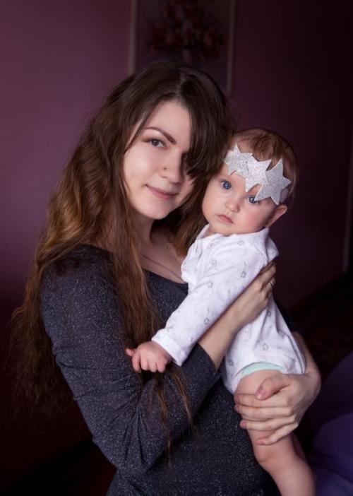 Давайте знакомиться меня зовут. Давайте знакомиться. Всем привет, меня зовут Ася, и я живу в жопе мира.