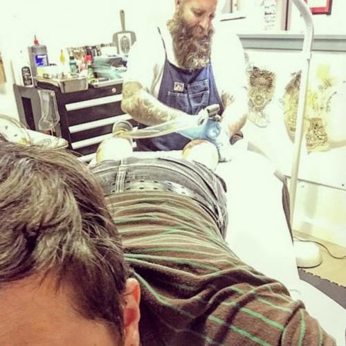 А сейчас я расскажу вам о секретной причёске Фрэнка из 2015. 01