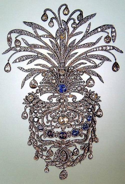 Эгрет (фр.  Aigrette - Хохол, Султан) - это мужское украшение, которое одевалось на чалму или другой головной убор по центру, в середине лба. 02