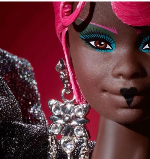 Барби Свидание с Судьбой (A Date With Destiny) - эксклюзивы для национальной конвенции коллекционеров Барби 2022 от карлайла нуэра. 02 Барби Свидание с Судьбой (A Date With Destiny) - эксклюзивы для национальной конвенции коллекционеров Барби 2022 от карлайла нуэра. 02