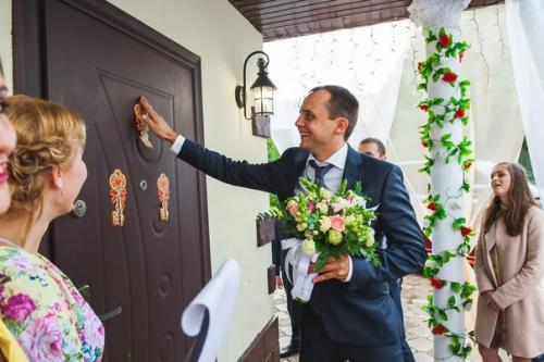 Такой ответственный день, все нервничают, чувствуете, как потеют ваши ладошки? 01 Такой ответственный день, все нервничают, чувствуете, как потеют ваши ладошки? 01