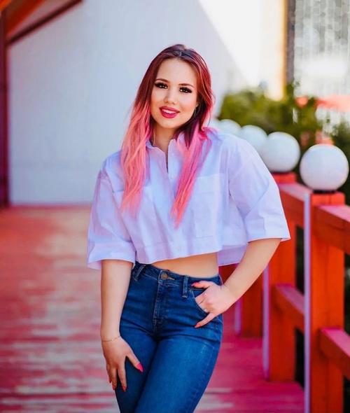 Настя роинашвили сменила образ. 03