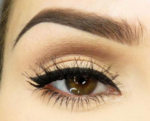 Макияж в стиле Ким кардашян. 06