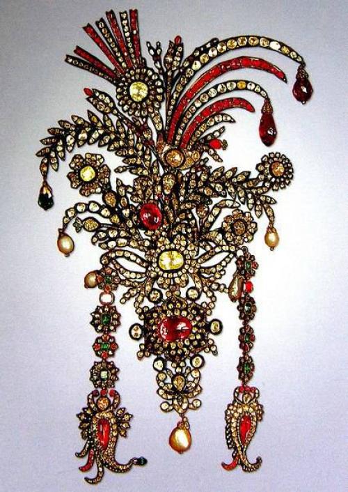 Эгрет (фр.  Aigrette - Хохол, Султан) - это мужское украшение, которое одевалось на чалму или другой головной убор по центру, в середине лба. 05