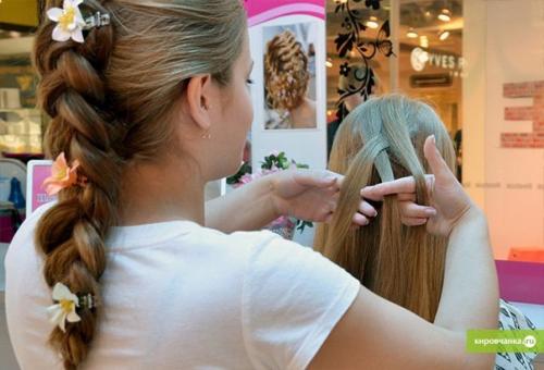 Коса из 3-х прядей вовнутрь с полувыпуском. 02