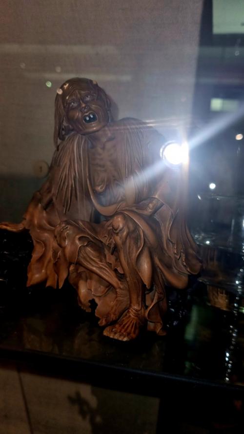 В музее Востока, что на никитском бульваре, есть редкая экскурсия - образ восточной красавицы. 07