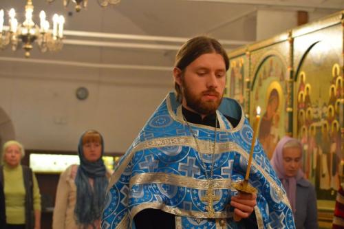 Недавно сказал жене, что у меня прически меняются чаще, чем у всех других членов семьи вместе взятых. 03