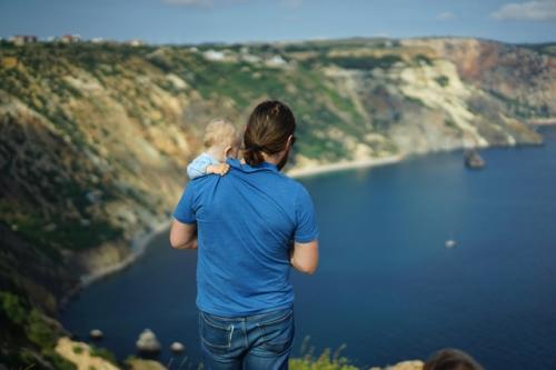 Недавно сказал жене, что у меня прически меняются чаще, чем у всех других членов семьи вместе взятых. 08