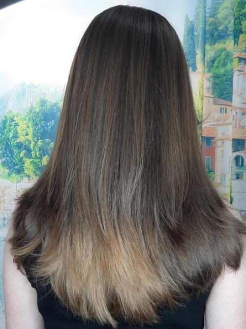 Ах, как же это модно сейчас у девчонок на длинные волосы! 01