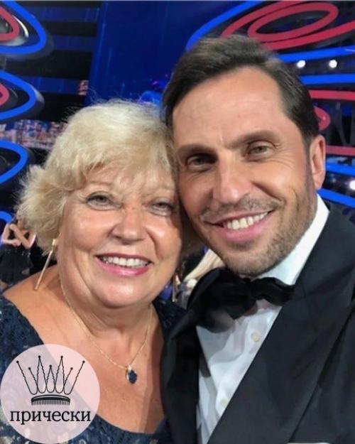 Фото российских звезд с мамами. 04