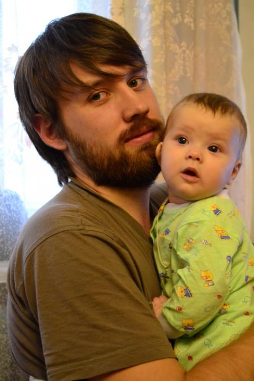 Недавно сказал жене, что у меня прически меняются чаще, чем у всех других членов семьи вместе взятых. 02