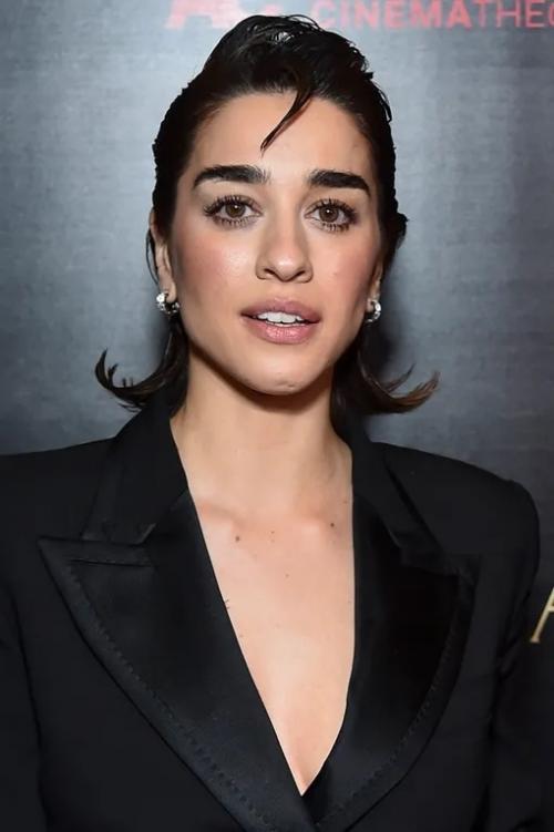 Итальянский боб в тренде: 9 способов носить самое модное каре года. 02