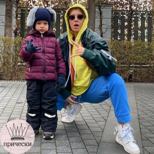 Ксения Собчак и ее малолетний сын, какой красивенький мальчик. 01