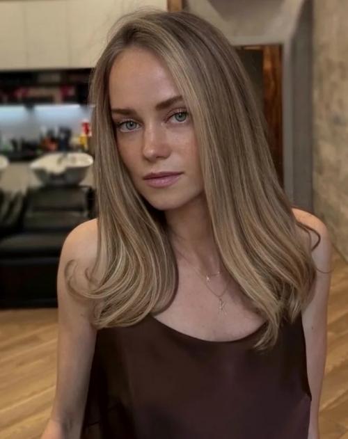 Жена Гарика Харламова превратилась в блондинку, став похожей на Кристину асмус. 01 Жена Гарика Харламова превратилась в блондинку, став похожей на Кристину асмус. 01