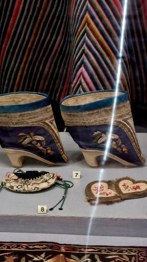 В музее Востока, что на никитском бульваре, есть редкая экскурсия - образ восточной красавицы. 05