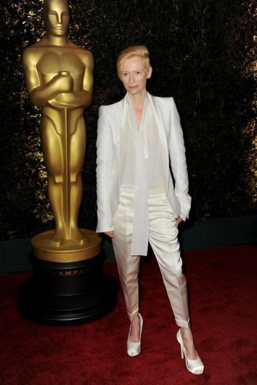 5 правил звездного стиля тильды суинтон. 02 5 правил звездного стиля тильды суинтон. 02