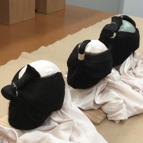 День причёсок в музее моды и косметики пола в Хаконе. 05