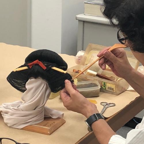 День причёсок в музее моды и косметики пола в Хаконе. 03