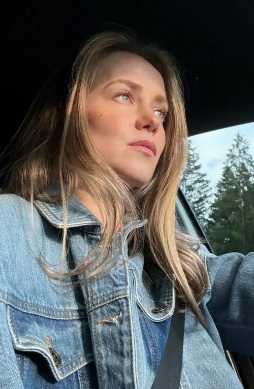 Жена Гарика Харламова превратилась в блондинку, став похожей на Кристину асмус. 02 Жена Гарика Харламова превратилась в блондинку, став похожей на Кристину асмус. 02