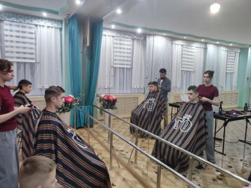 Преображение с душой: BIG BRO дарит стиль. 03