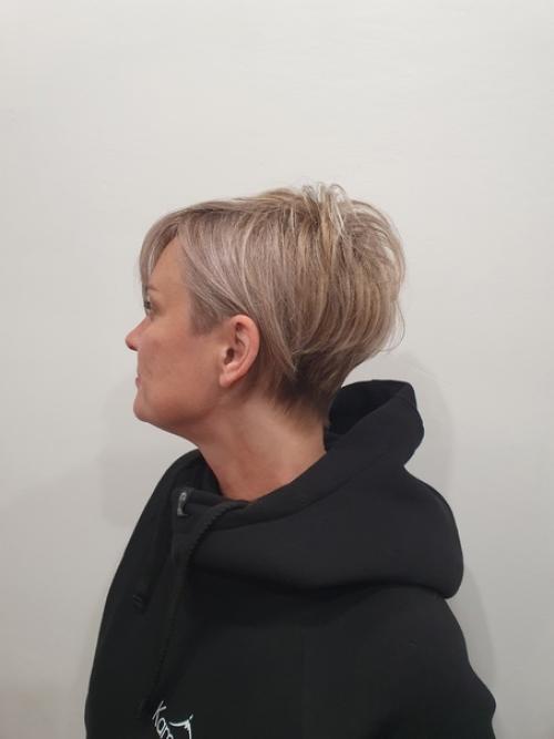 По-прежнему модный боб. 01