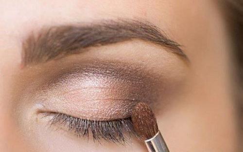 Уроки по макияжу. 03