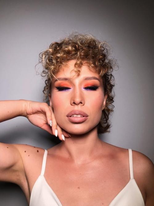 Без вашеи помощи никак не определюсь. 02