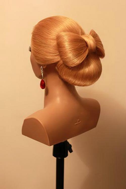 Урок шикарной вечерней прически с бантом. 08