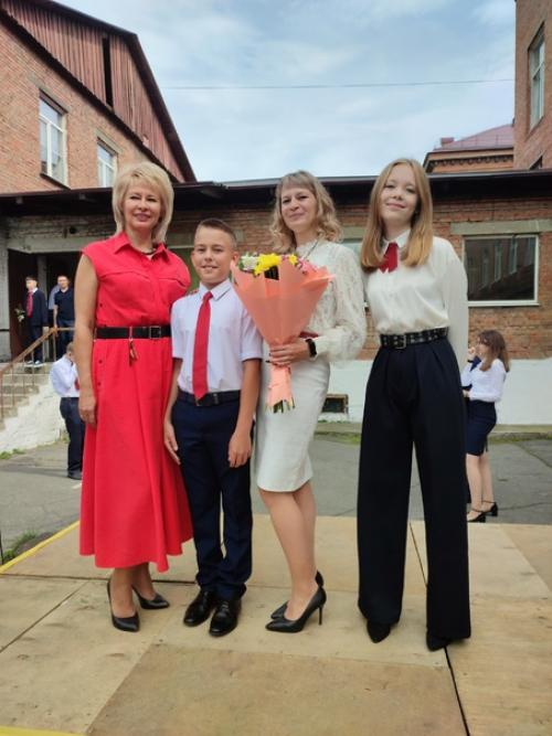 Мой 22 день знаний в школе (11 лет в роли ученика и 11 - учителя. 06