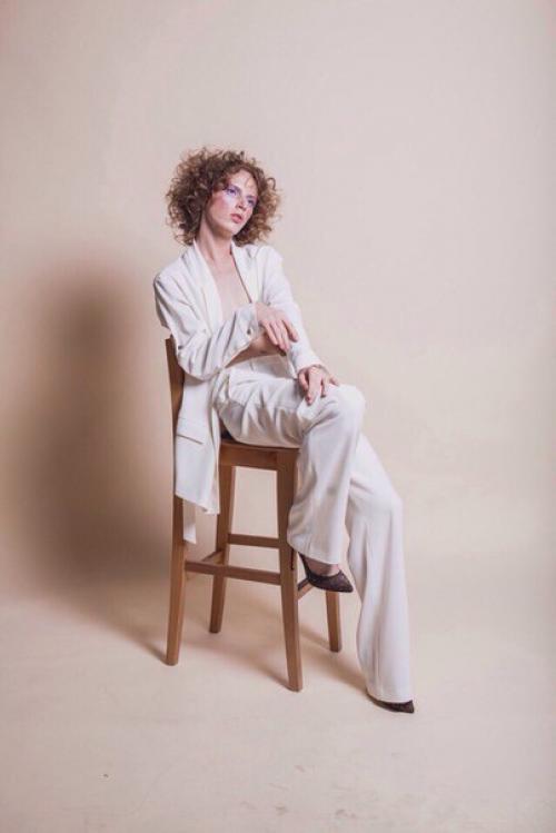 Легкая жизнь ничему не учит. 02