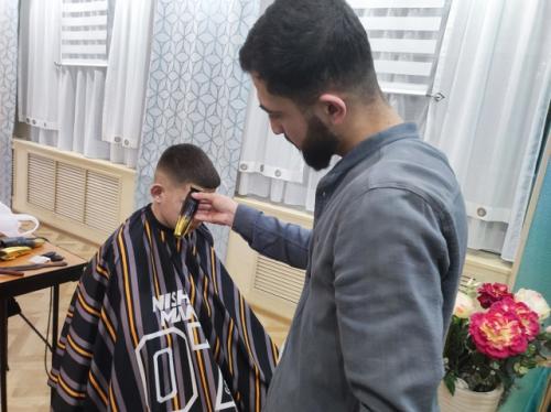 Преображение с душой: BIG BRO дарит стиль. 02