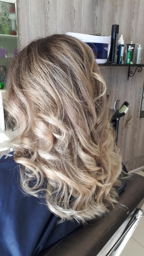 Волосы - это чудесный дар природы, украшающий человека и придающий ему индивидуальность. 04