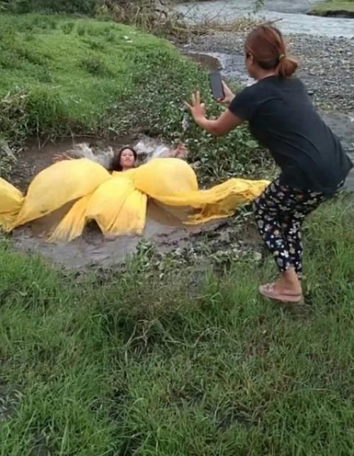 Когда с экономили на свадебном фотографе. 01