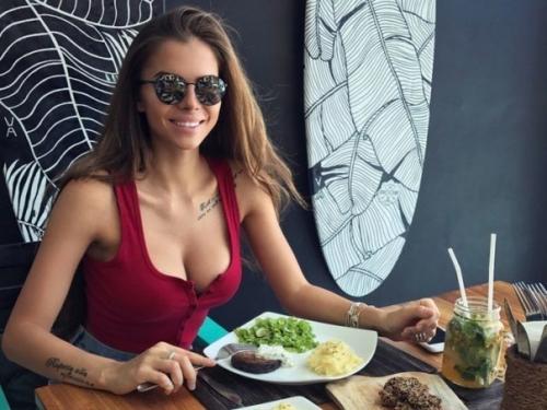 10 самых красивых женщин в России 2019 по версии журнала Максим. 03