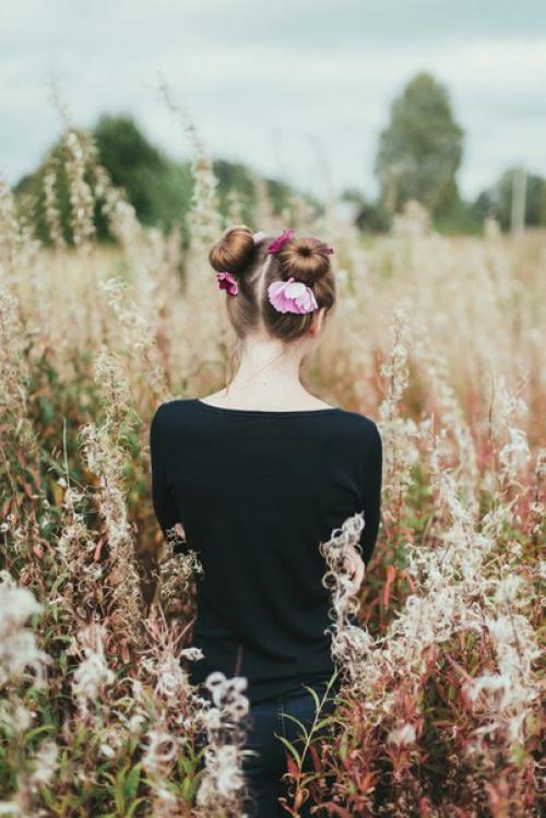 Длинные волосы-это красиво или нет. Длинные волосы - это бесспорно очень красиво.