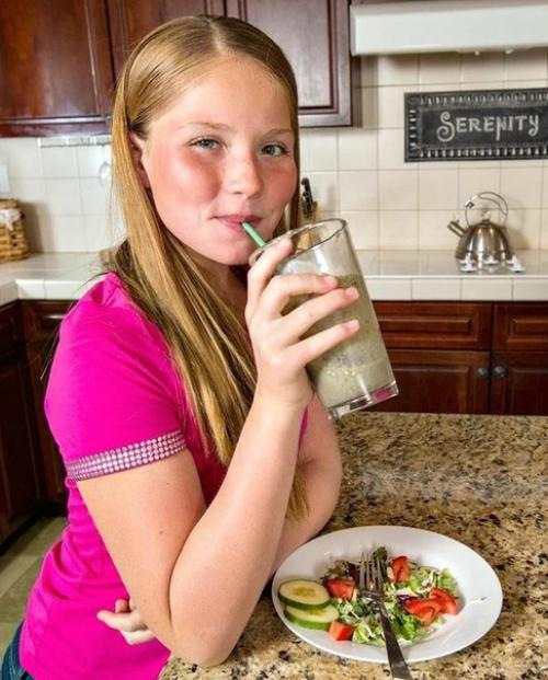 Над девочкой издевались из-за лишнего веса: вот как она выглядит сейчас благодаря поддержке родителей. 02