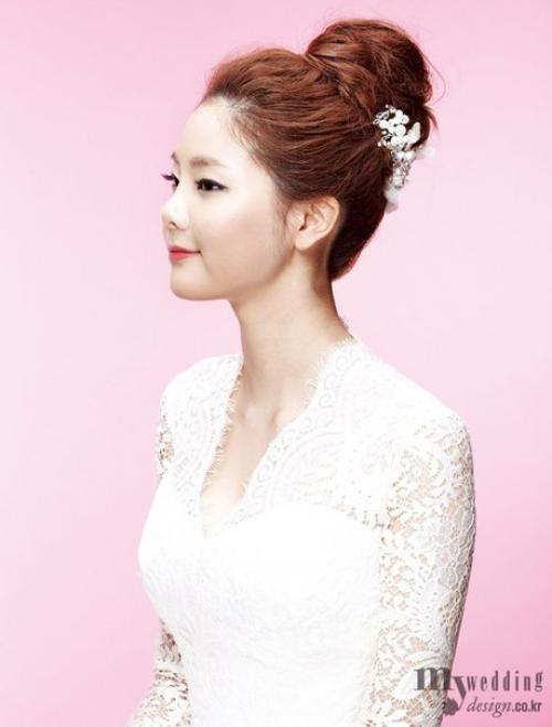 Lovelyonniclub_Hair.  Сегодня я немного расскажу вам о стиле ретро и романтическом стиле в свадебных прическах. 09